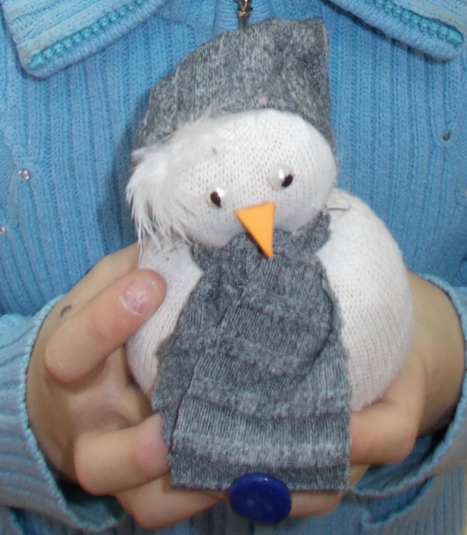 Снеговики из носков