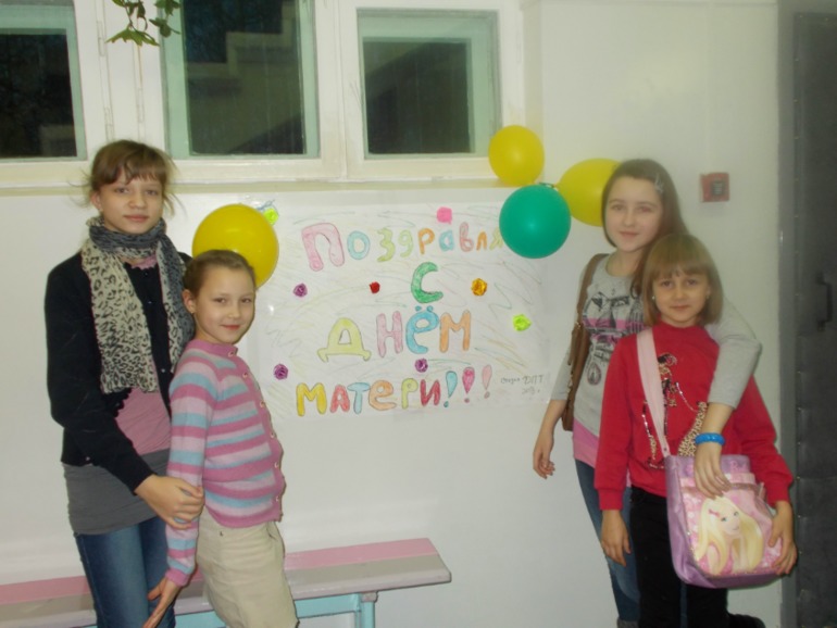 Готовимся к Дню Матери и кое-что о бисере...