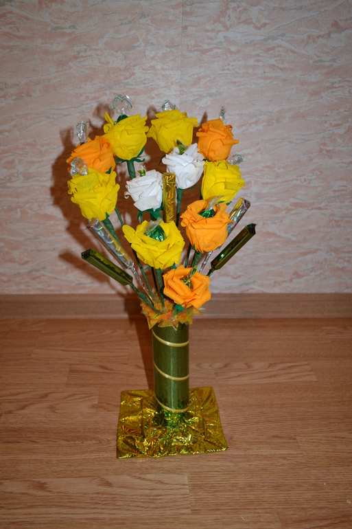 Девочки, прокомментируйте мои первые работы