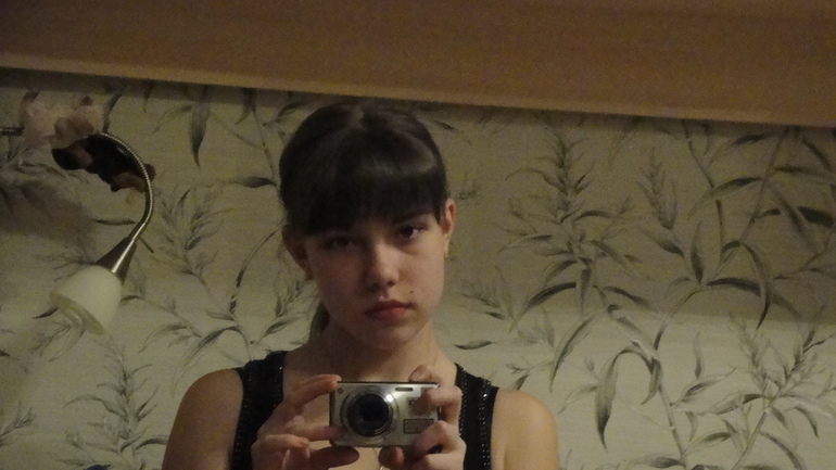 Как лучше с челкой или без?