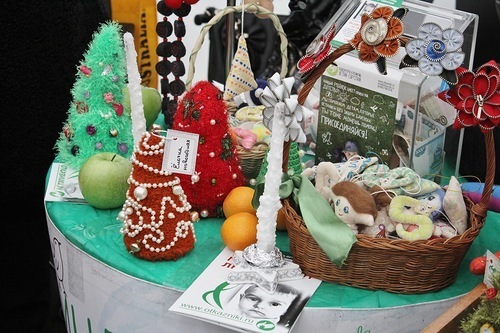 Благотворительный Рождественский базар 2013