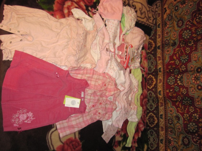 Продам пакет вещей на девочку 3-6 месяцев (Next, Baby club,Bondi, HM, Mexx) 900р