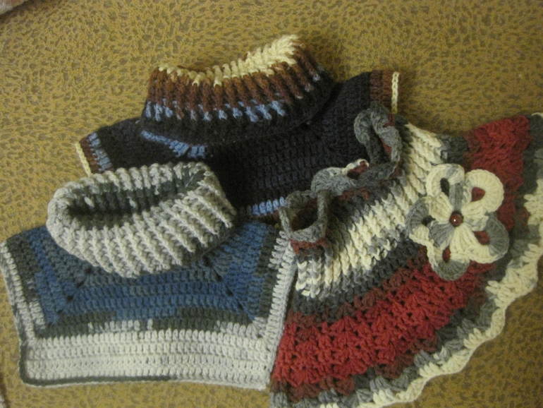 Манишка-отличная альтернатива шарфику.