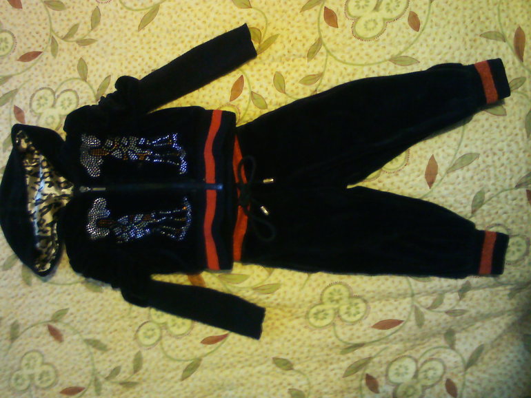 Продам костюм De Salitto 92 (маломерит),750рублей