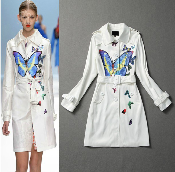 Очень красивый плащ D&G размер 46-48 (L) 6000 руб. (реплика)  Параметры: бюст 98 см., талия 90 см., рукав 60 см., плечо 40 см., длина 90 см.