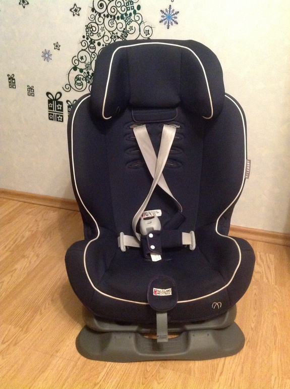 Продаю автокресло Carmate zutto 12 000 руб, оч хор состояние