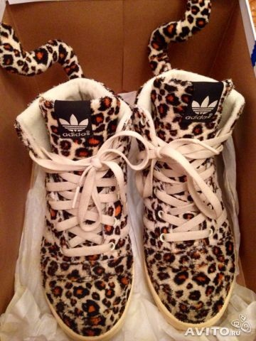 Кроссовки adidas 38р
