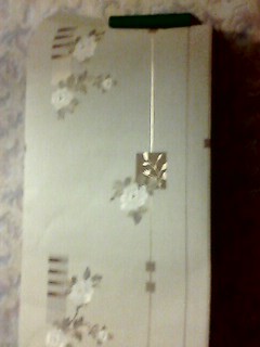 Помогите правильно поклеить обои в узенькой спальной