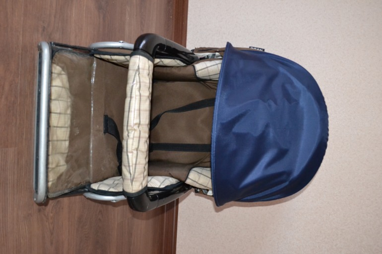 Муфты, комплекты в санки, капы, дождевики, сумки на коляску, конверты, тапочки