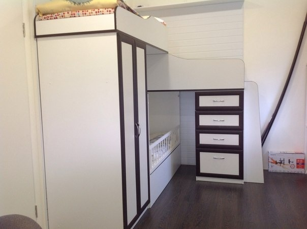 Наша кровать для трех детей.