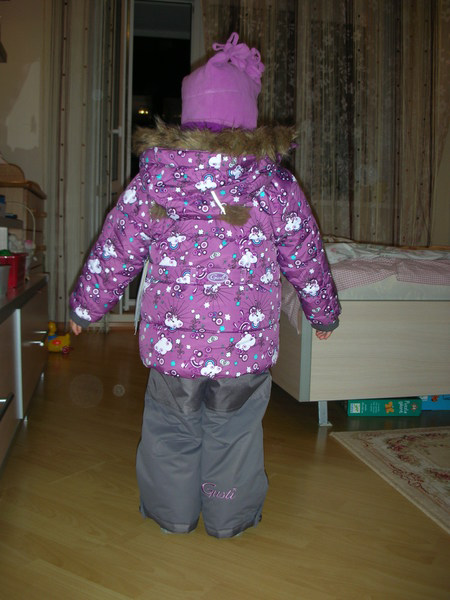 Gusti размер 89см., 2Т, на девочку 4000руб.