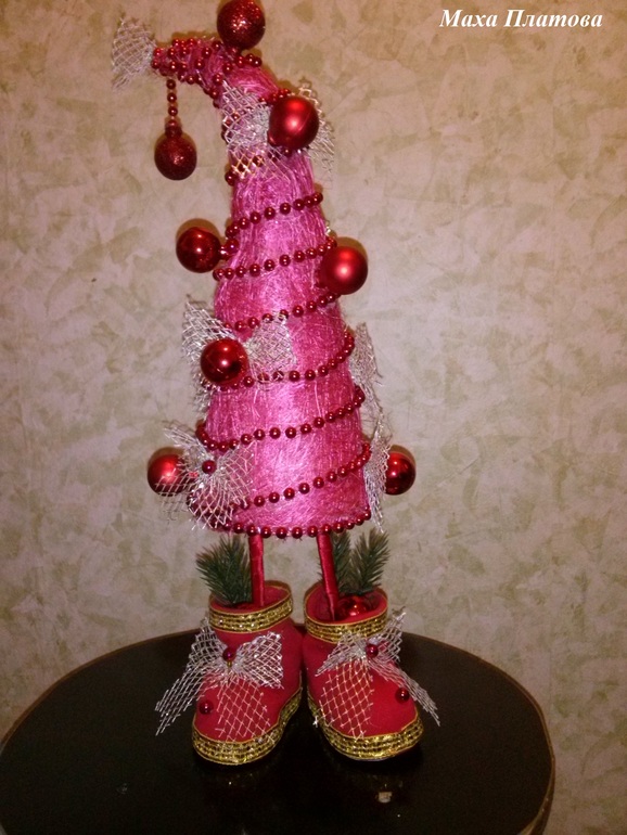 Мой первенец-топотушечка )))