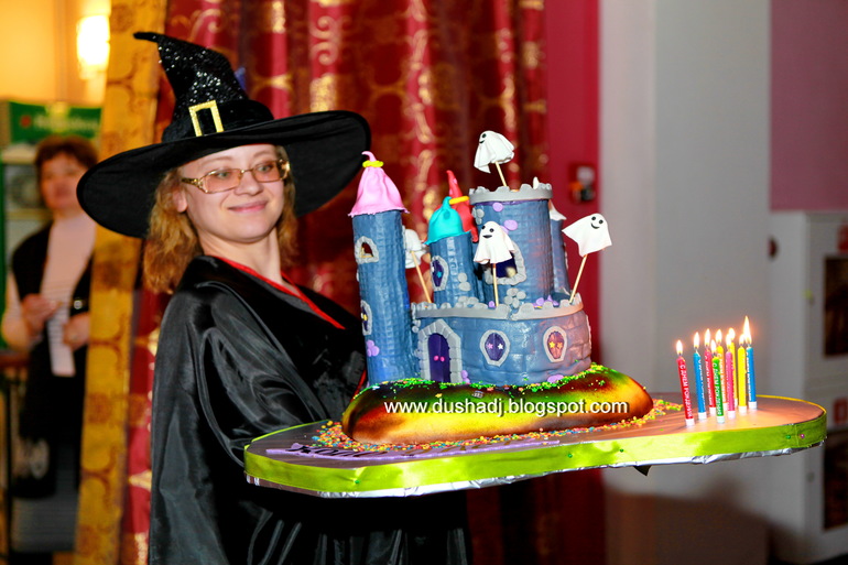 Дом с привидениями...