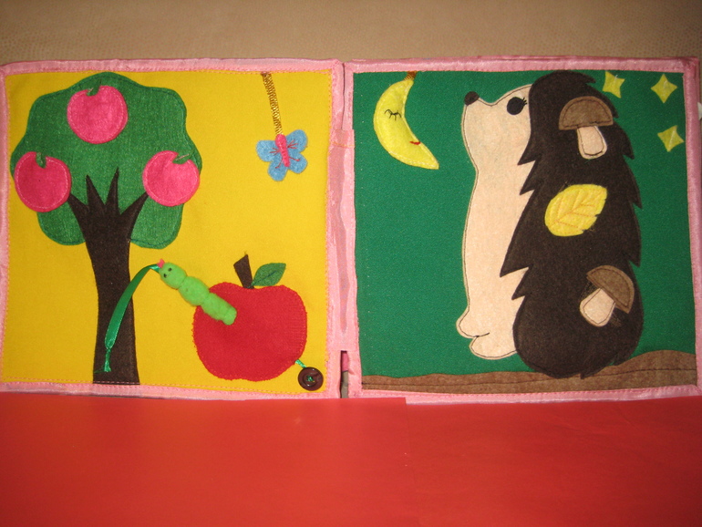 Первая книжка развивашка из фетра