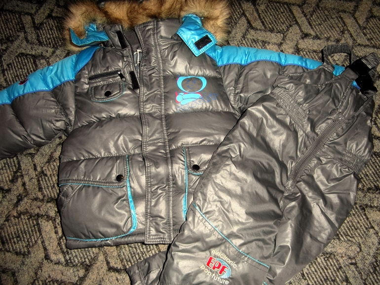 зимний комплект 98+ вышлю. 1300р.