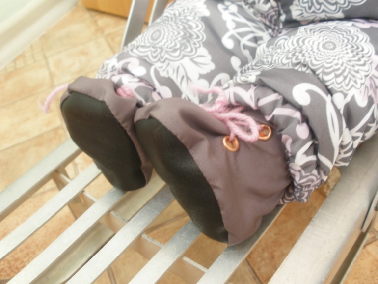 И куколку приодели