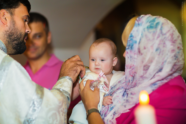 Крещение Виктории! Вторая часть. Фотосет от Катерины.