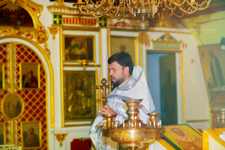 Крещение Виктории! Вторая часть. Фотосет от Катерины.