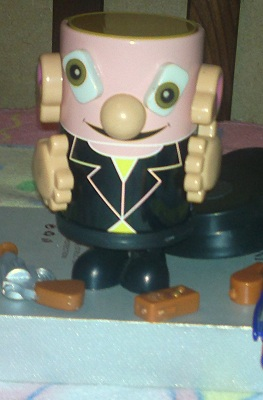 В нашем игрушечном полку прибыло