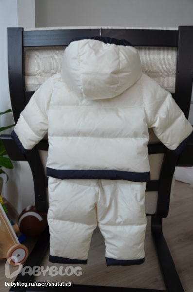 Продам новый комбинезон Монклер!оригинал 9-12м