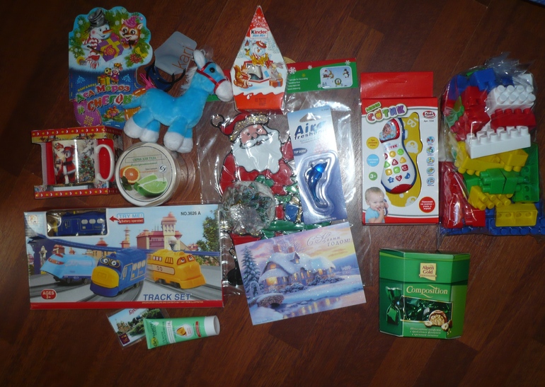 Новый год к нам мчится)