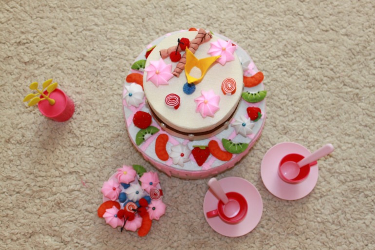 Фетровый торт-конструктор