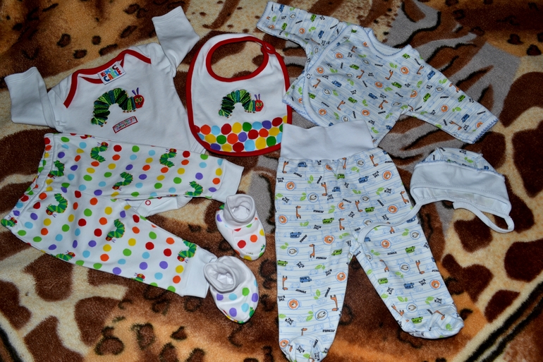 Наше приданое + вещички в род.дом по списку