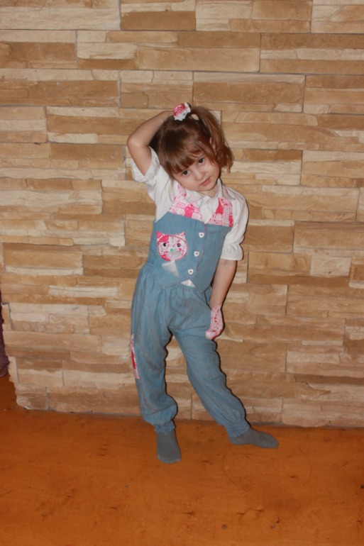 Джинсовый комплект и рубаха