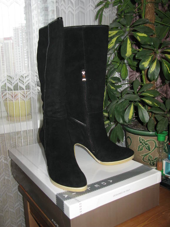 новые Adelfia осень-весна р.40 - 1500р.