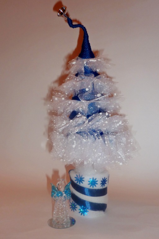 Все  с елками, и я туда же...