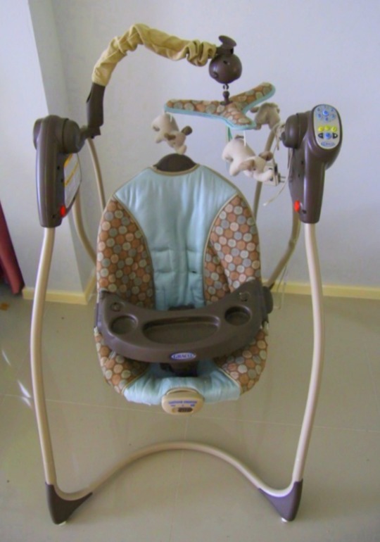 Продается на Пхукете электрокачели Graco Lovin’ Hug Б/У