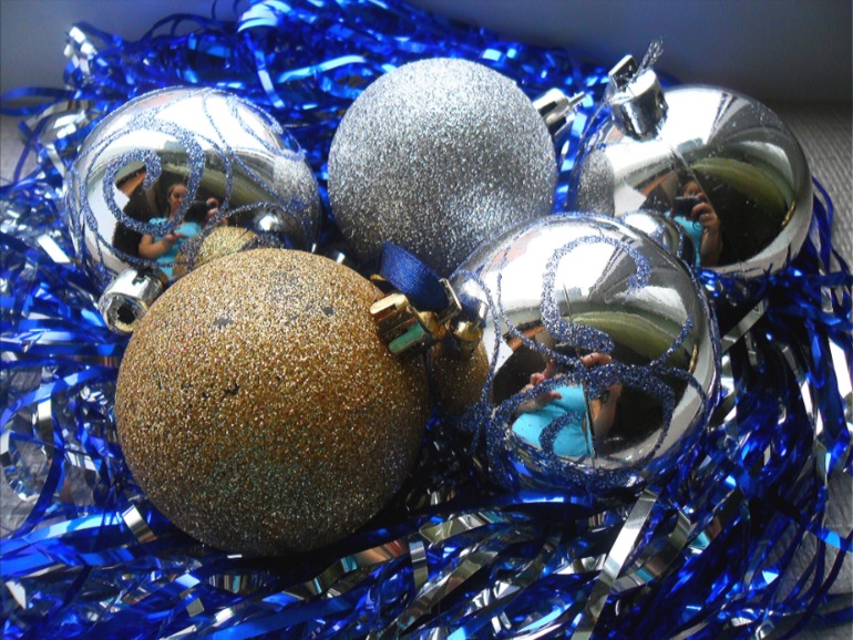 Предновогоднее безумие налалось!!!))