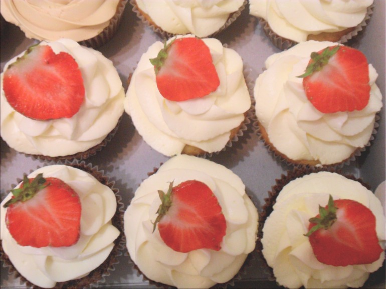 С клубничкой 2))