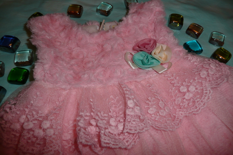 Нежное нарядное платье для вашей принцессы, цена 495 руб! Сразу на ваш адрес! живые фото!