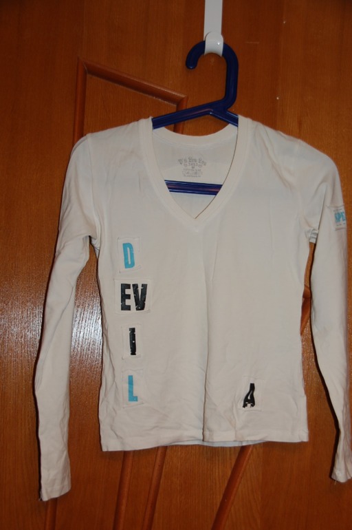 отдам на девочку подростка, р-р 40-42 б/у. м. Савеловская