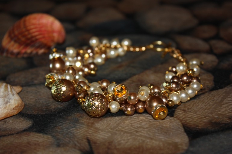 Браслеты из кожи с натуральными камнями. Новая коллекция!!! СКИДКИ!!!!!!