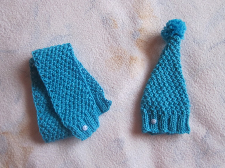 Часть вязалок для зайцев и тильд...