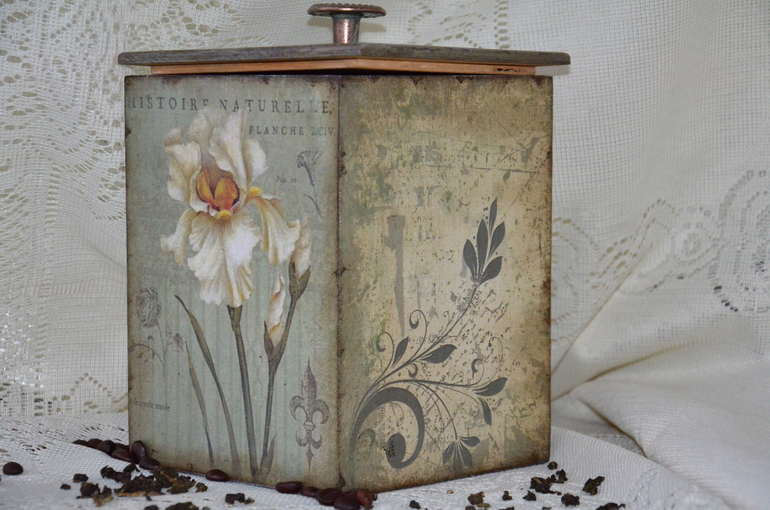 Сотворились коробушки)