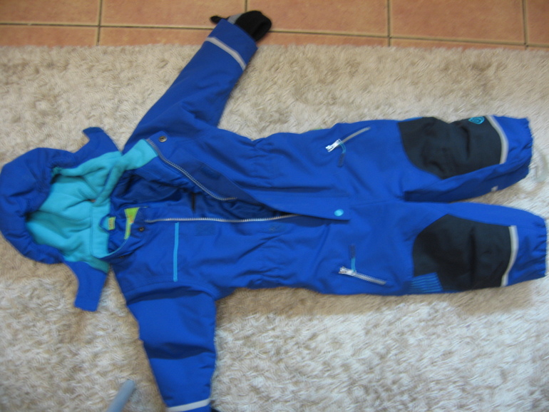 Зимний комбез , мембрана, зимнее пальтишко, плащик, комплект для двора)