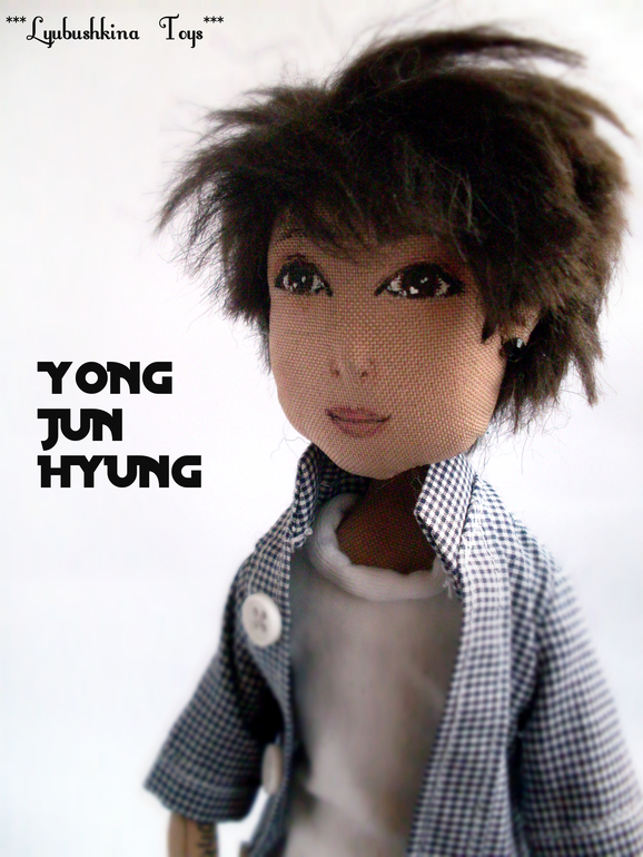 Портретная кукла корейского певца Yong Jun Hyung