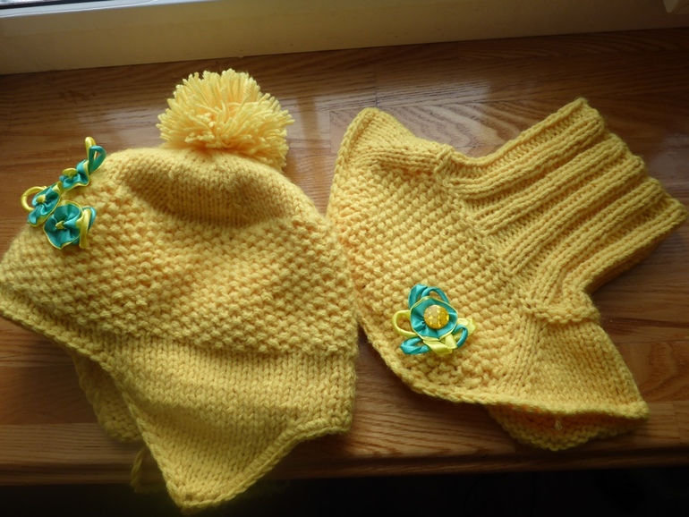 Шапка и манишка