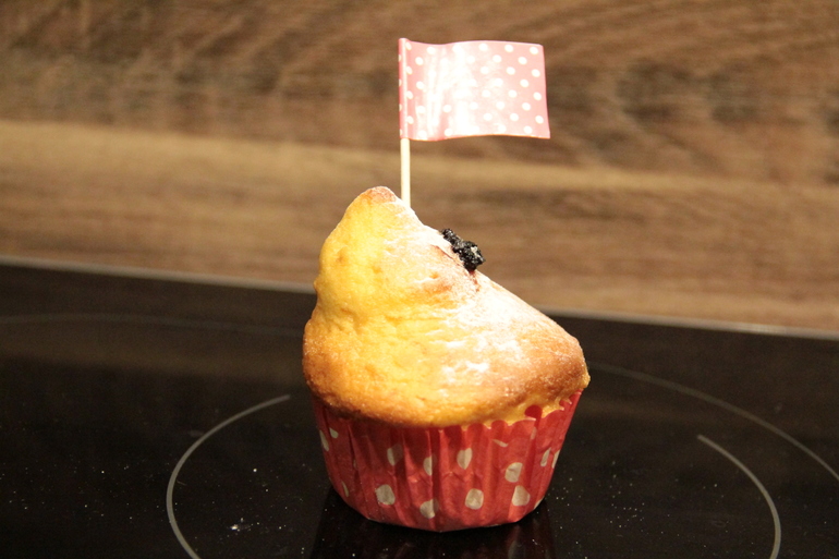 Подскажите, почему такие получается?