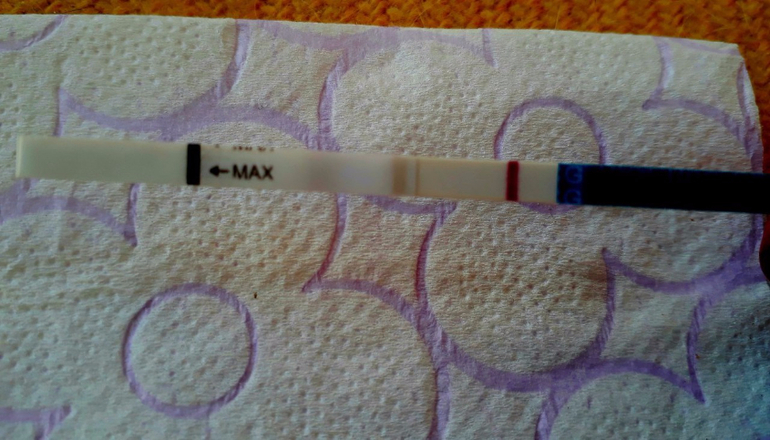 Цвет сосков на раннем сроке. 24 ДЦ 9 ДПО тест. Цвет сосков на ранних сроках беременности.