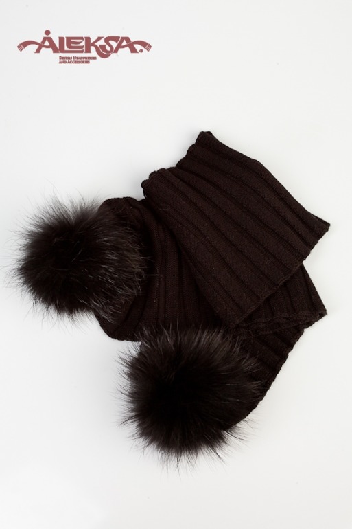 ШАПОЧКИ с натуральными меховыми помпонами женские и детские! ПРЯЖА ИТАЛИЯ!