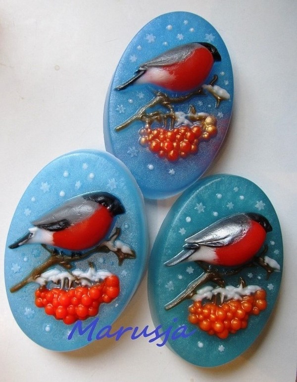 Снегири...и сестричка-синичка.