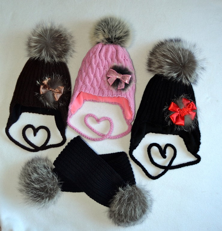 Зимние шапки 1200 руб. Ручная работа!