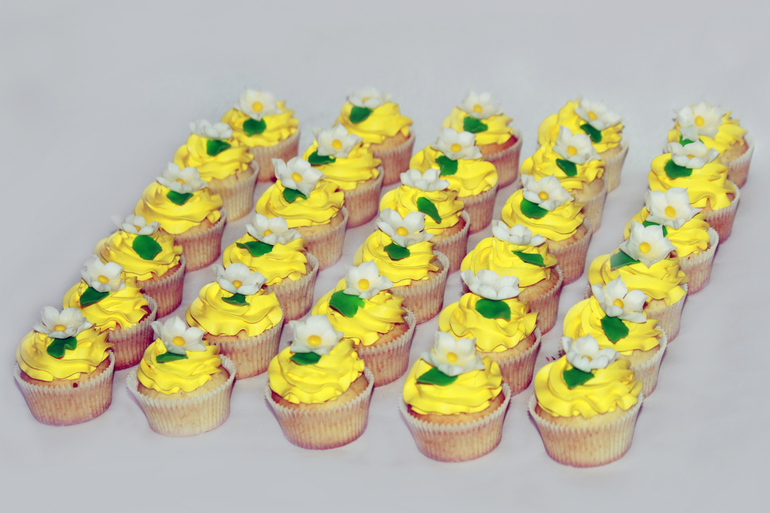 Лимонные капкейки