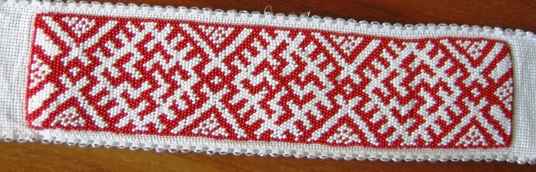 Амулет из бисера