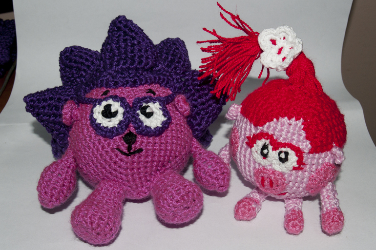 Связались два смешарика)