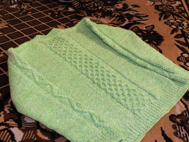 зелененький свитерок для сына